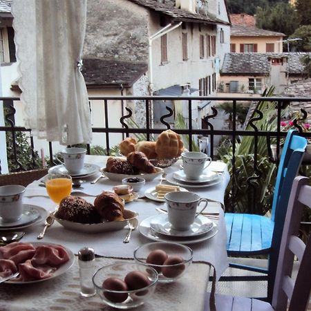Bb Chiavenna Centro Storico Bed & Breakfast Bagian luar foto